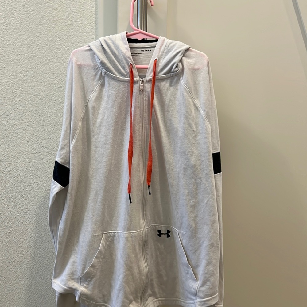 Under armor sweatshirt